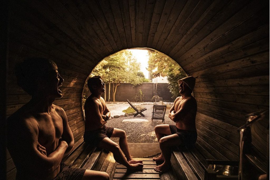 LEON Web サウナにハマる理由は、“整い”にあり！